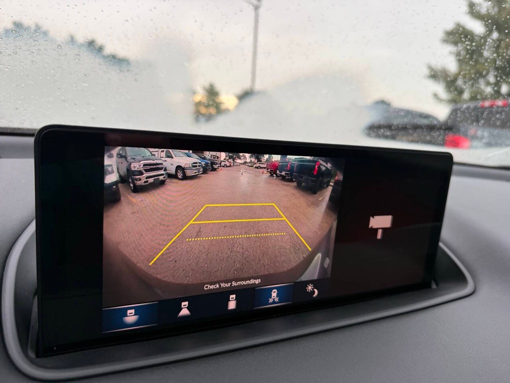 Acura MDX Vehicle Full-screen Gallery Image 28