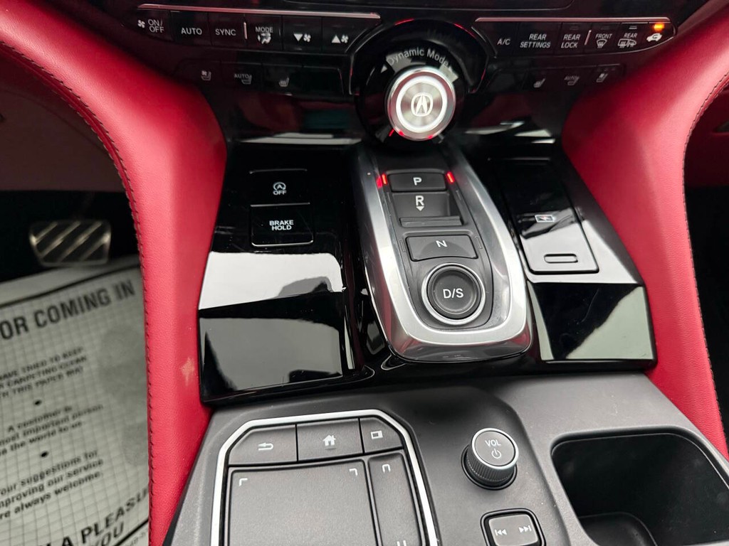 Acura MDX Vehicle Full-screen Gallery Image 32