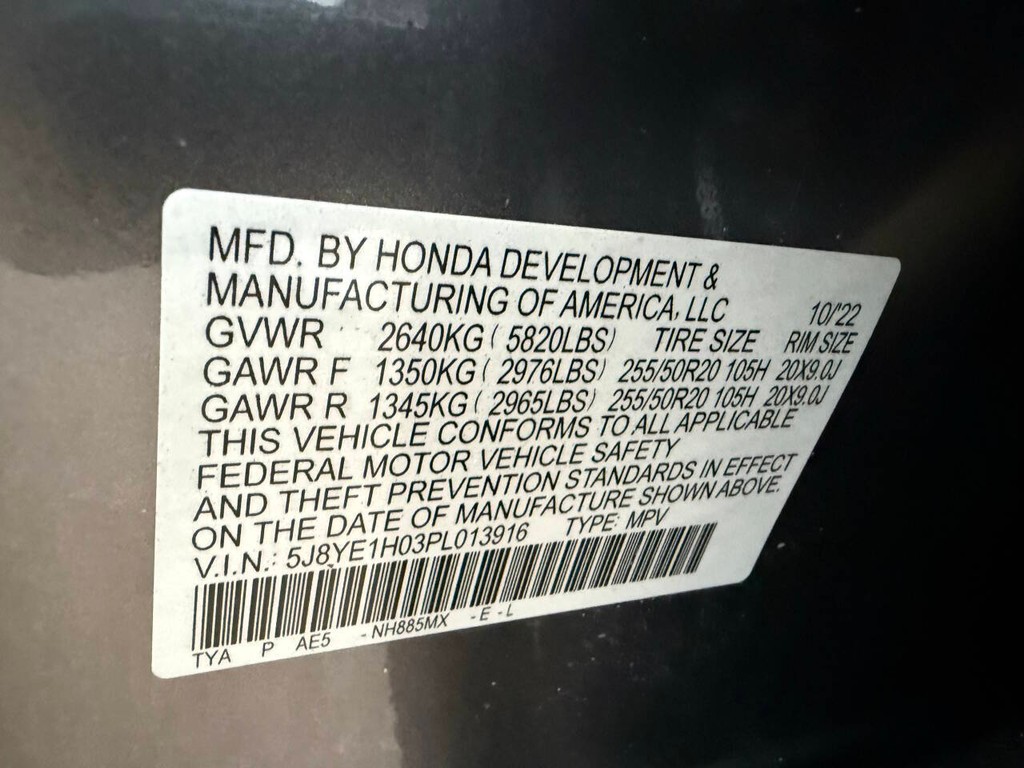 Acura MDX Vehicle Full-screen Gallery Image 39