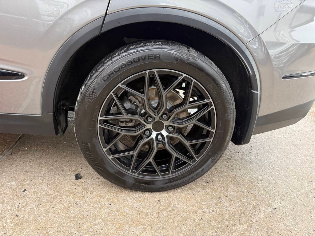Acura MDX Vehicle Full-screen Gallery Image 41