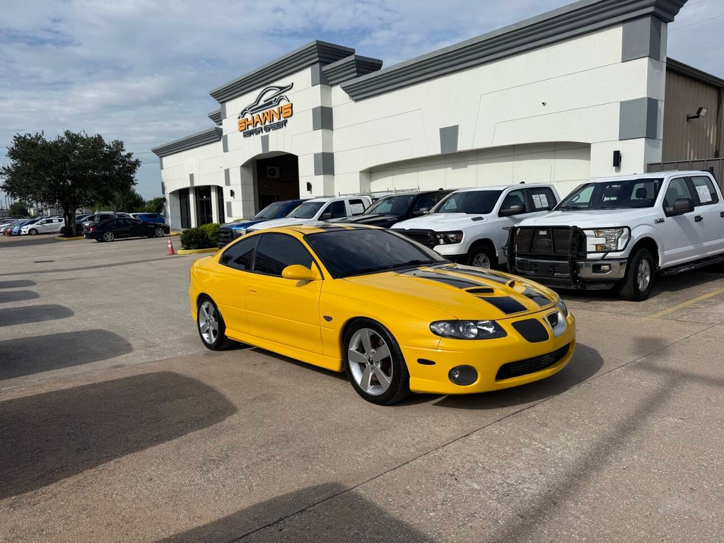 Pontiac GTO Vehicle Full-screen Gallery Image 02
