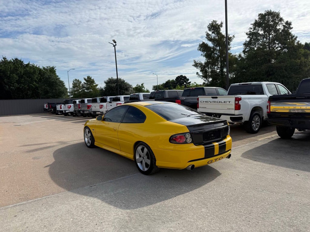 Pontiac GTO Vehicle Full-screen Gallery Image 04