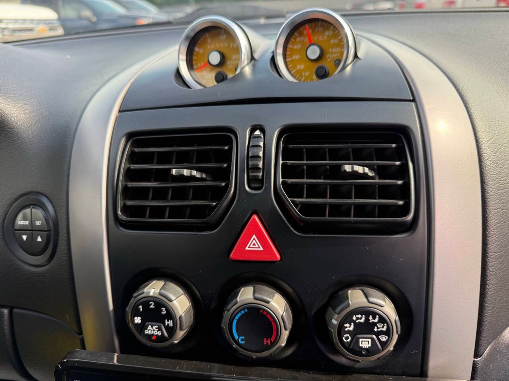 Pontiac GTO Vehicle Full-screen Gallery Image 20