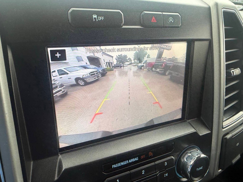 Ford F-150 Vehicle Full-screen Gallery Image 26