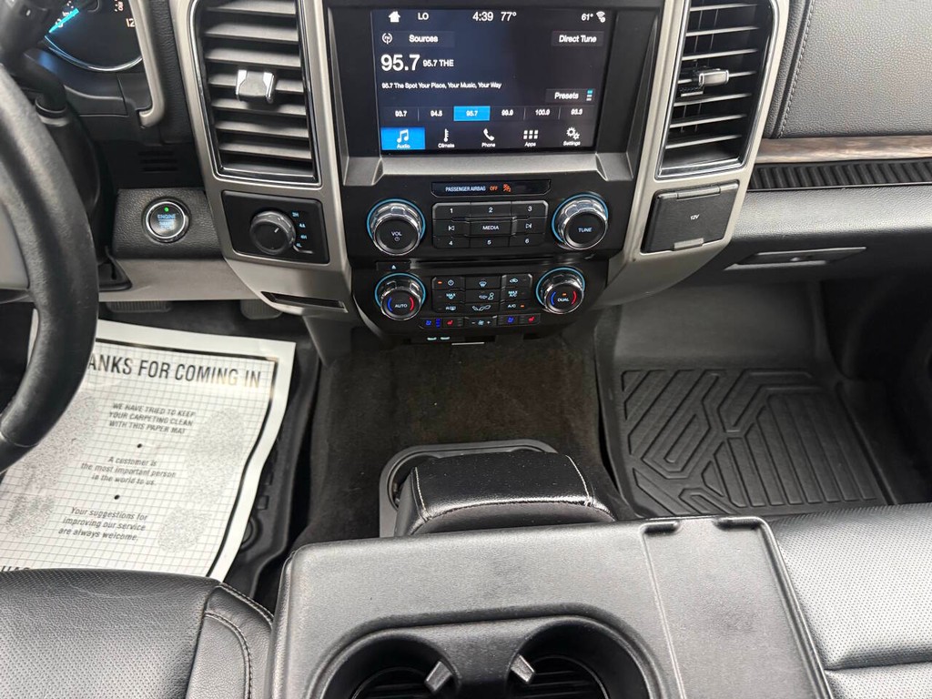 Ford F-150 Vehicle Full-screen Gallery Image 29