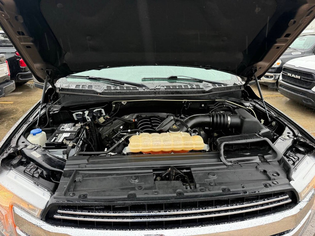 Ford F-150 Vehicle Full-screen Gallery Image 34