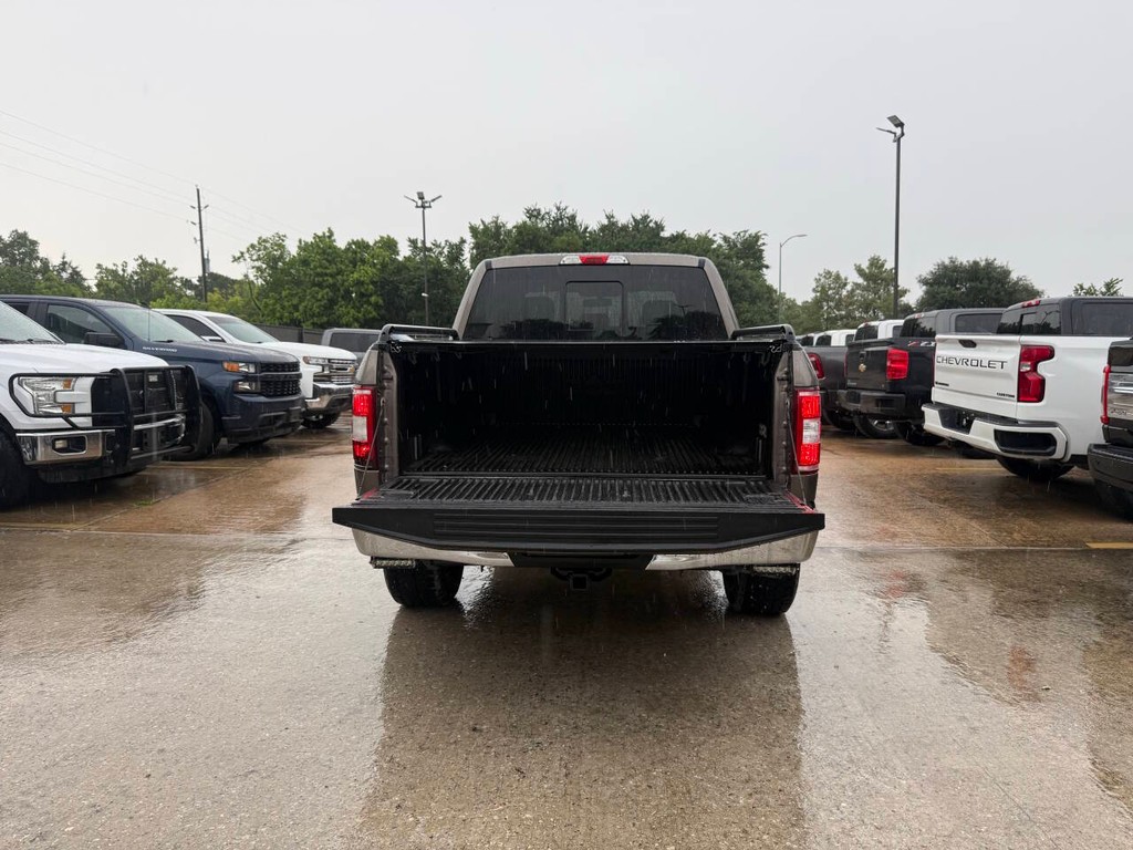 Ford F-150 Vehicle Full-screen Gallery Image 37