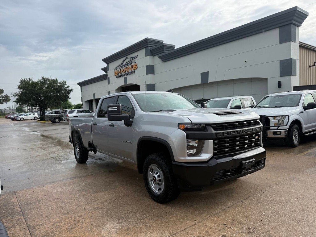 Chevrolet Silverado 2500HD Vehicle Full-screen Gallery Image 38