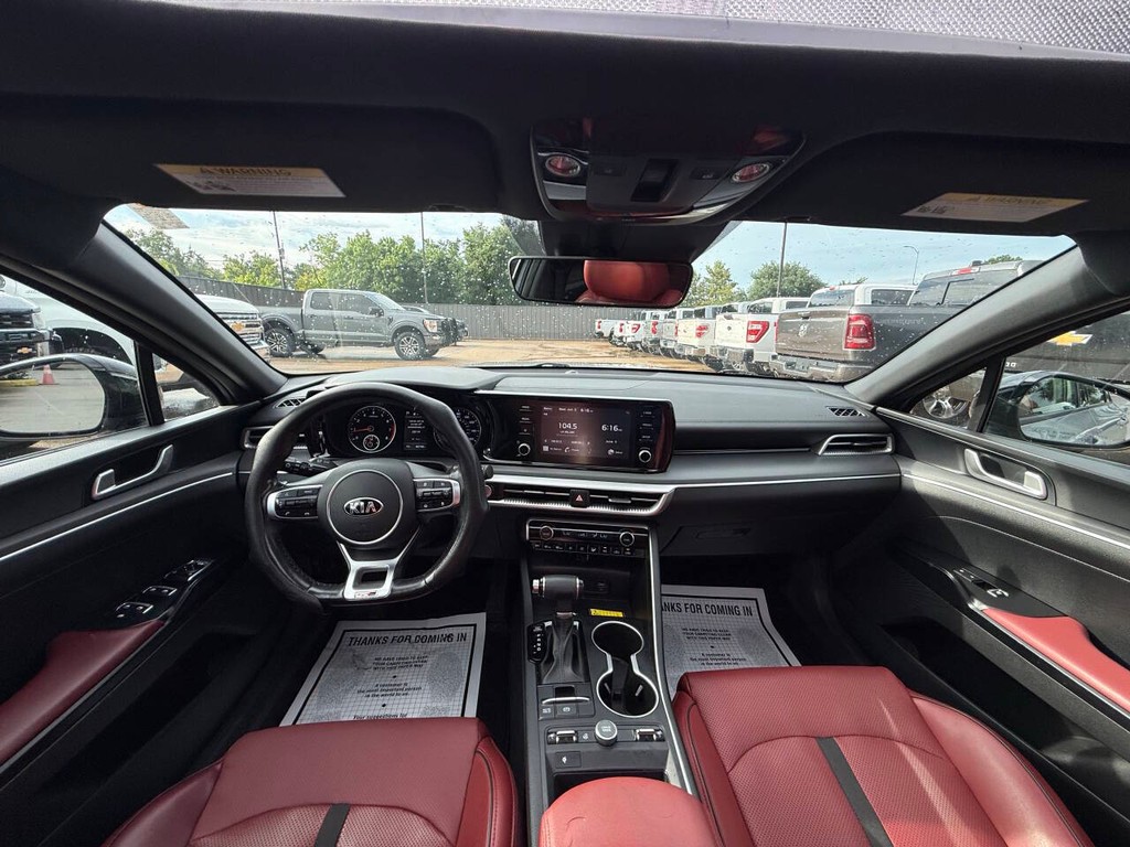 Kia K5 Vehicle Full-screen Gallery Image 18