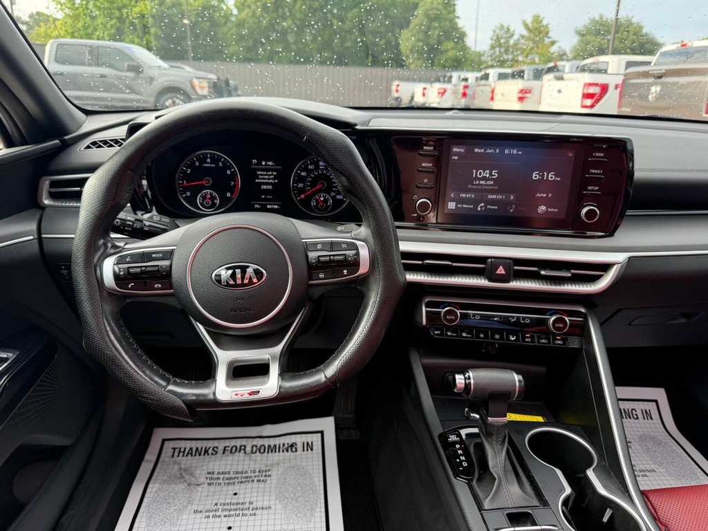 Kia K5 Vehicle Full-screen Gallery Image 21