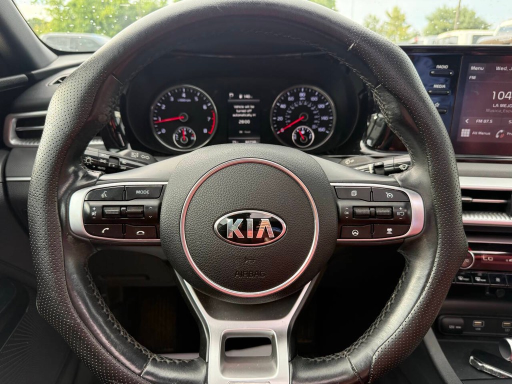 Kia K5 Vehicle Full-screen Gallery Image 23