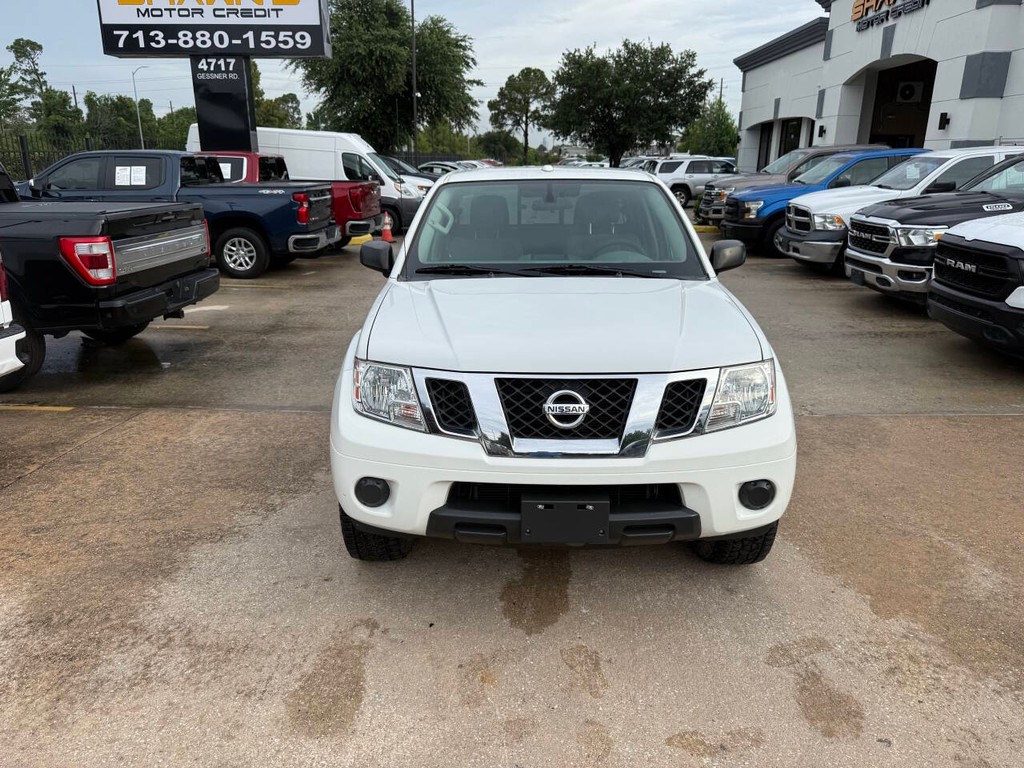 Nissan Frontier Vehicle Full-screen Gallery Image 34