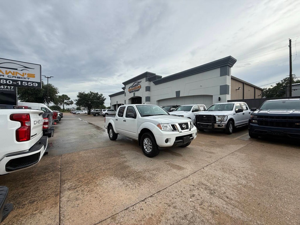 Nissan Frontier Vehicle Full-screen Gallery Image 38