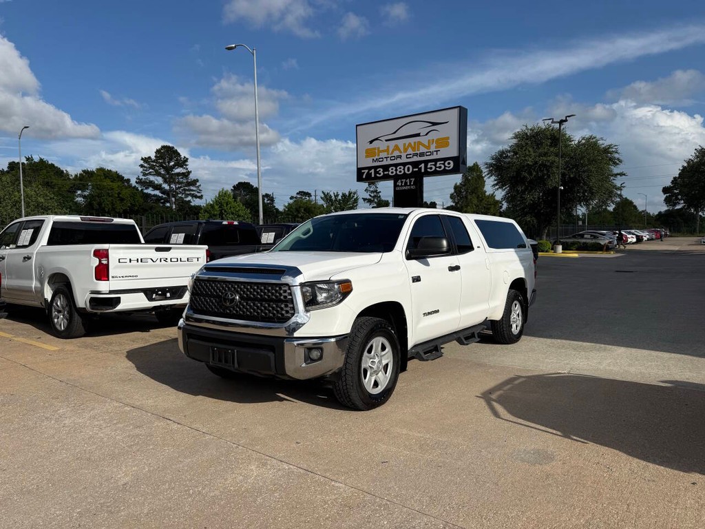 Toyota Tundra 4WD Vehicle Full-screen Gallery Image 03