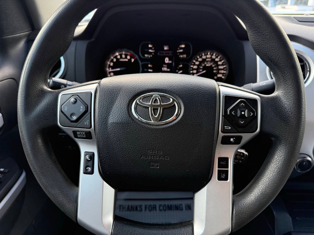 Toyota Tundra 4WD Vehicle Full-screen Gallery Image 23