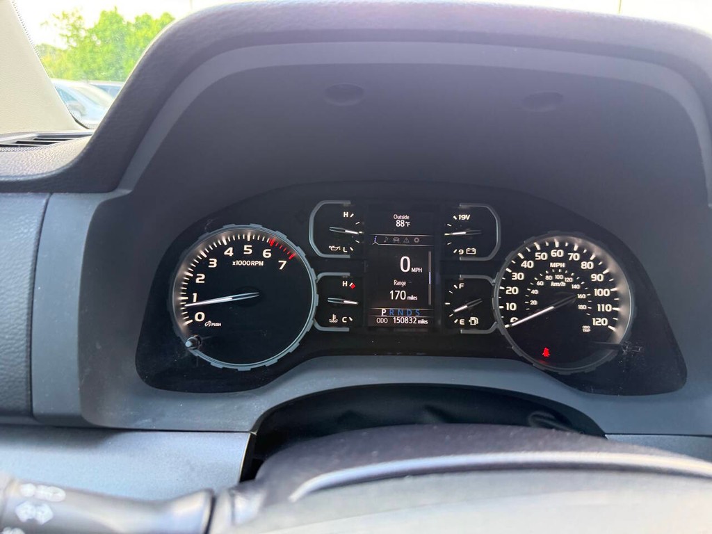 Toyota Tundra 4WD Vehicle Full-screen Gallery Image 29