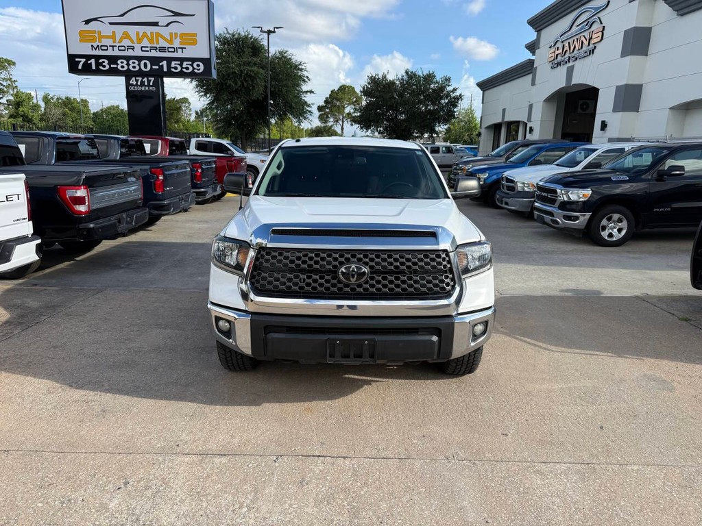 Toyota Tundra 4WD Vehicle Full-screen Gallery Image 39