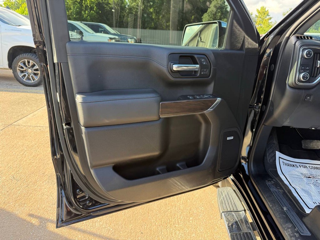 GMC Sierra 1500 Vehicle Full-screen Gallery Image 08