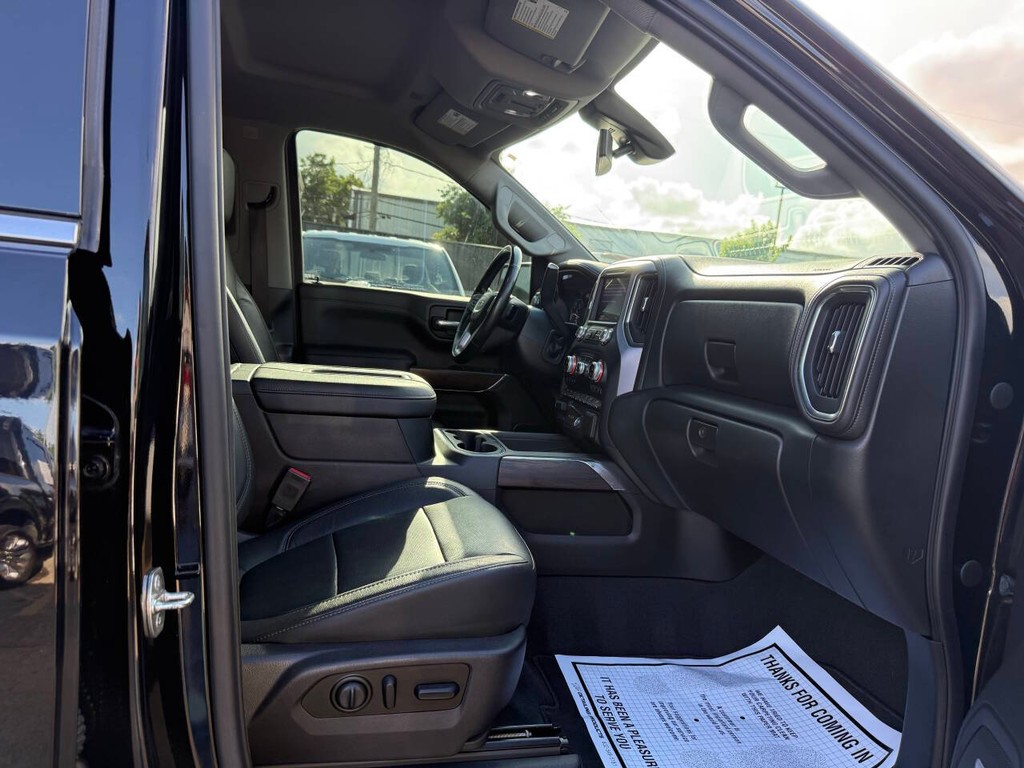 GMC Sierra 1500 Vehicle Full-screen Gallery Image 10