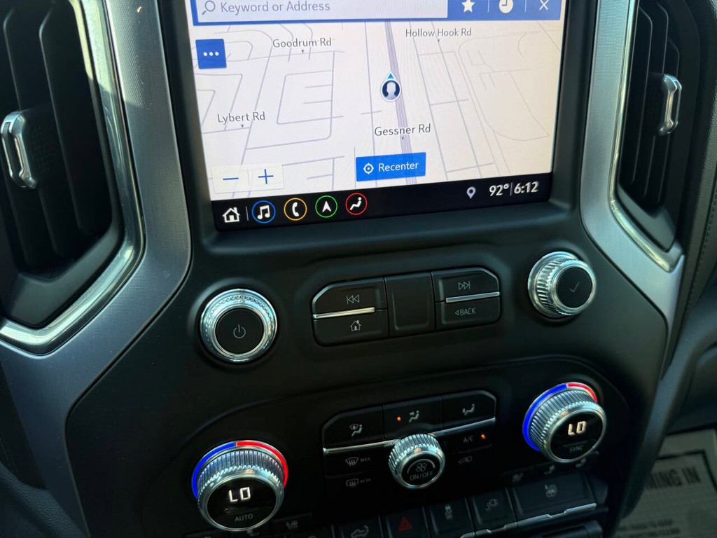GMC Sierra 1500 Vehicle Full-screen Gallery Image 27