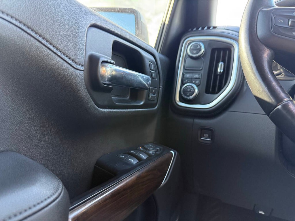 GMC Sierra 1500 Vehicle Full-screen Gallery Image 31