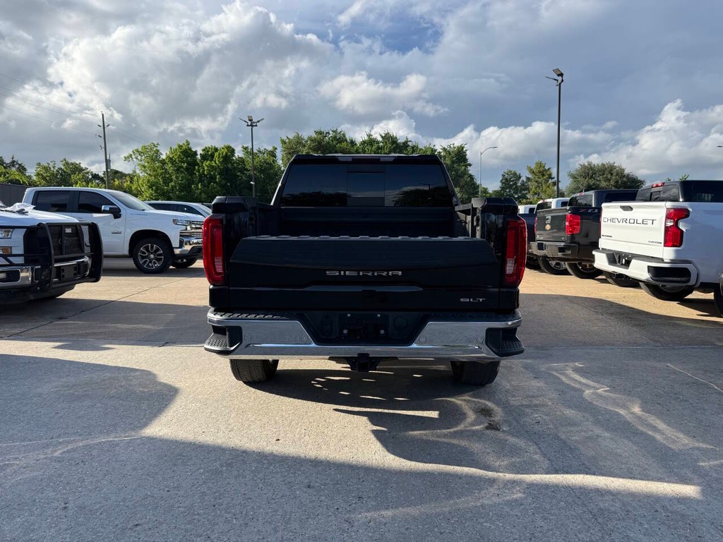 GMC Sierra 1500 Vehicle Full-screen Gallery Image 38