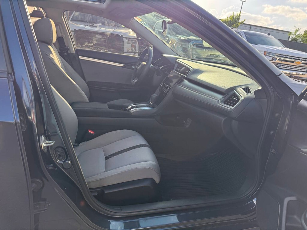 Honda Civic Sedan Vehicle Full-screen Gallery Image 08