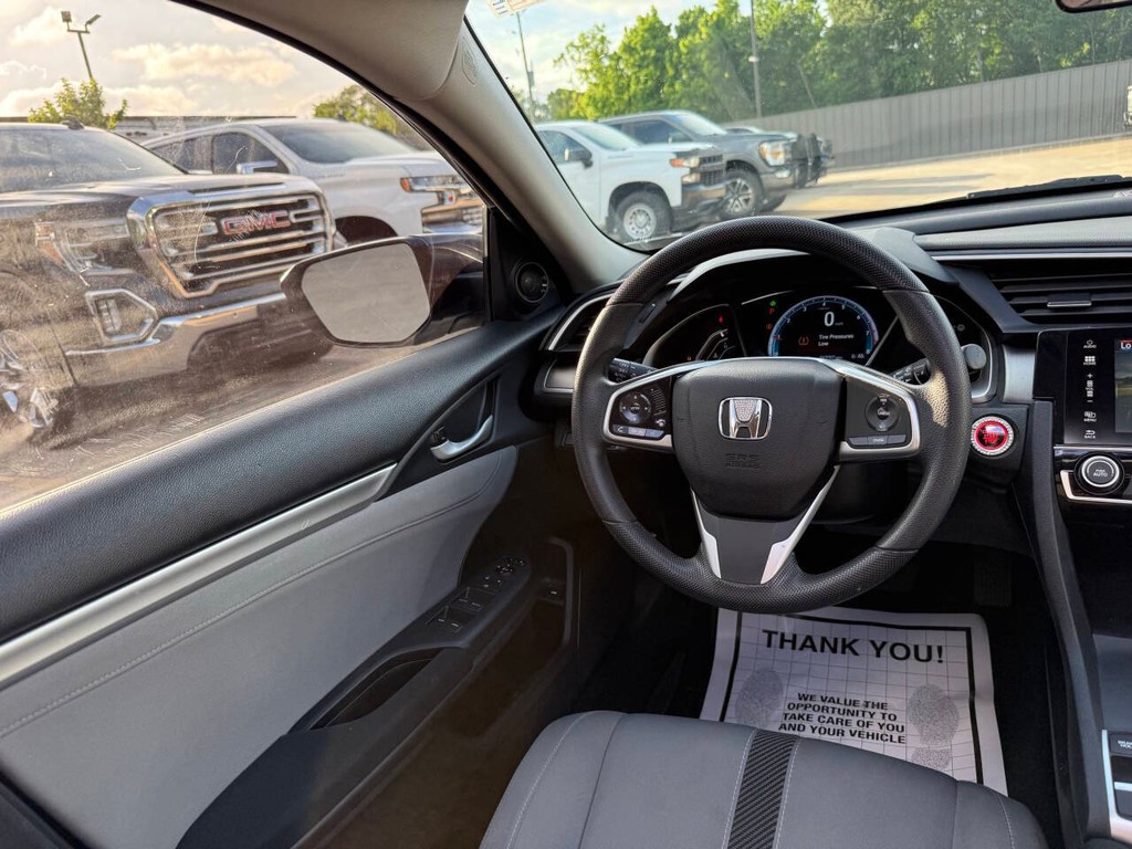Honda Civic Sedan Vehicle Full-screen Gallery Image 17