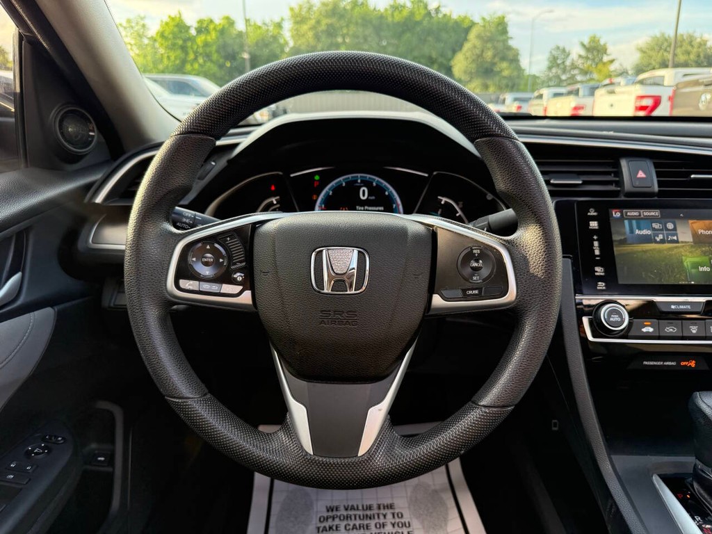 Honda Civic Sedan Vehicle Full-screen Gallery Image 20
