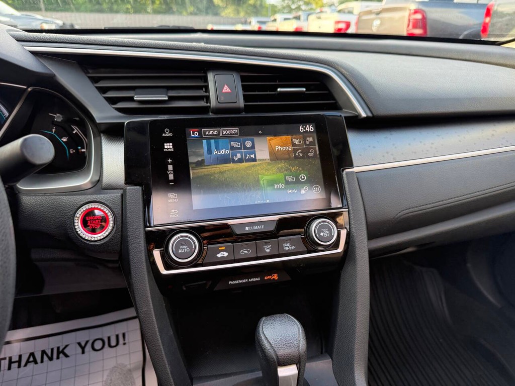 Honda Civic Sedan Vehicle Full-screen Gallery Image 22