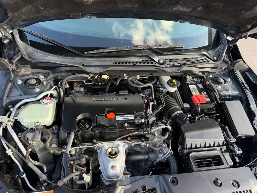 Honda Civic Sedan Vehicle Full-screen Gallery Image 31