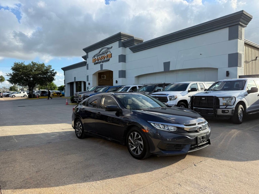 Honda Civic Sedan Vehicle Full-screen Gallery Image 38