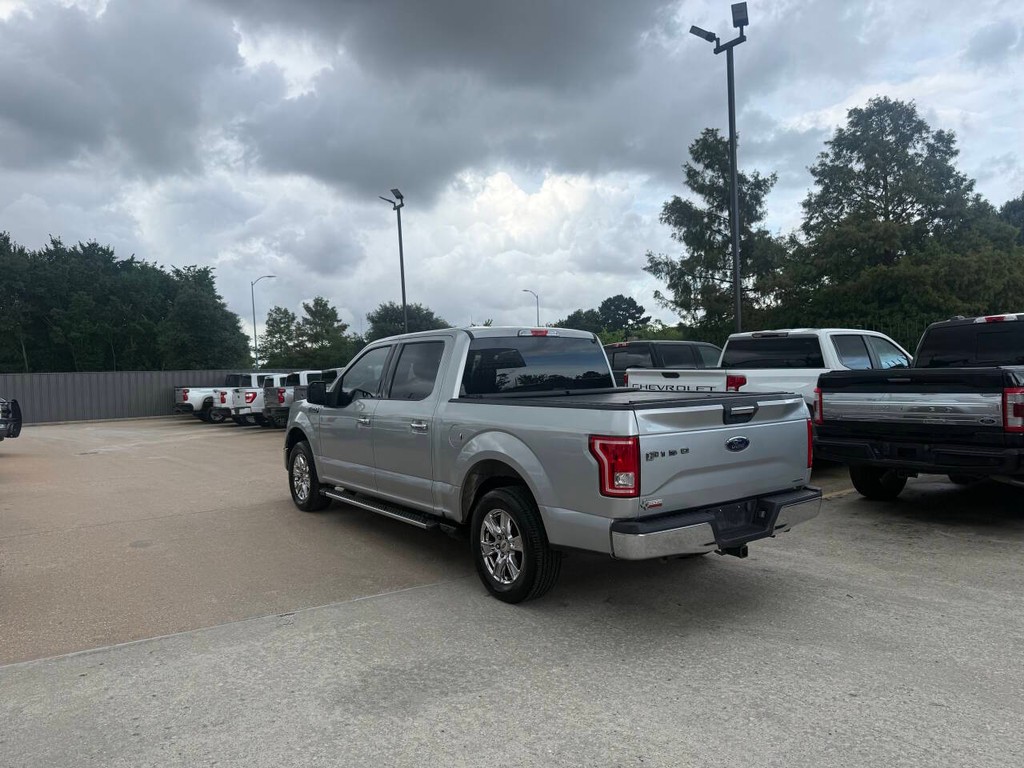 Ford F-150 Vehicle Full-screen Gallery Image 04
