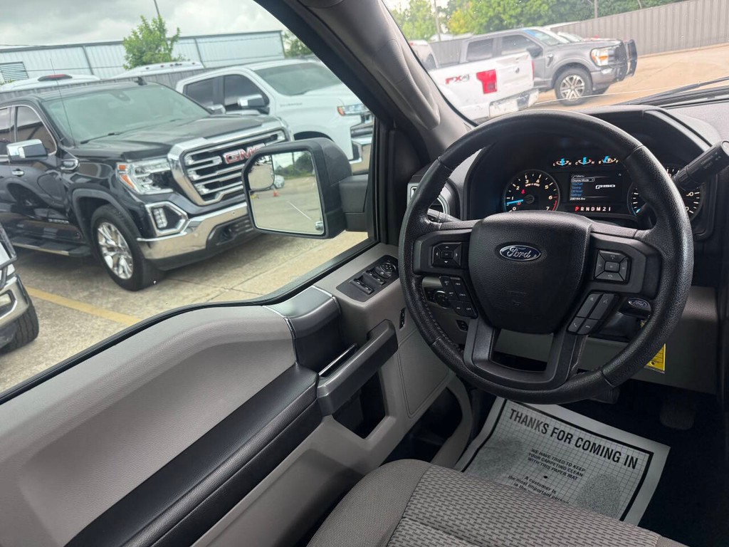 Ford F-150 Vehicle Full-screen Gallery Image 19