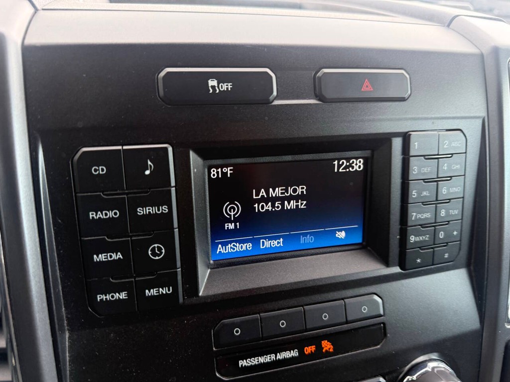 Ford F-150 Vehicle Full-screen Gallery Image 26