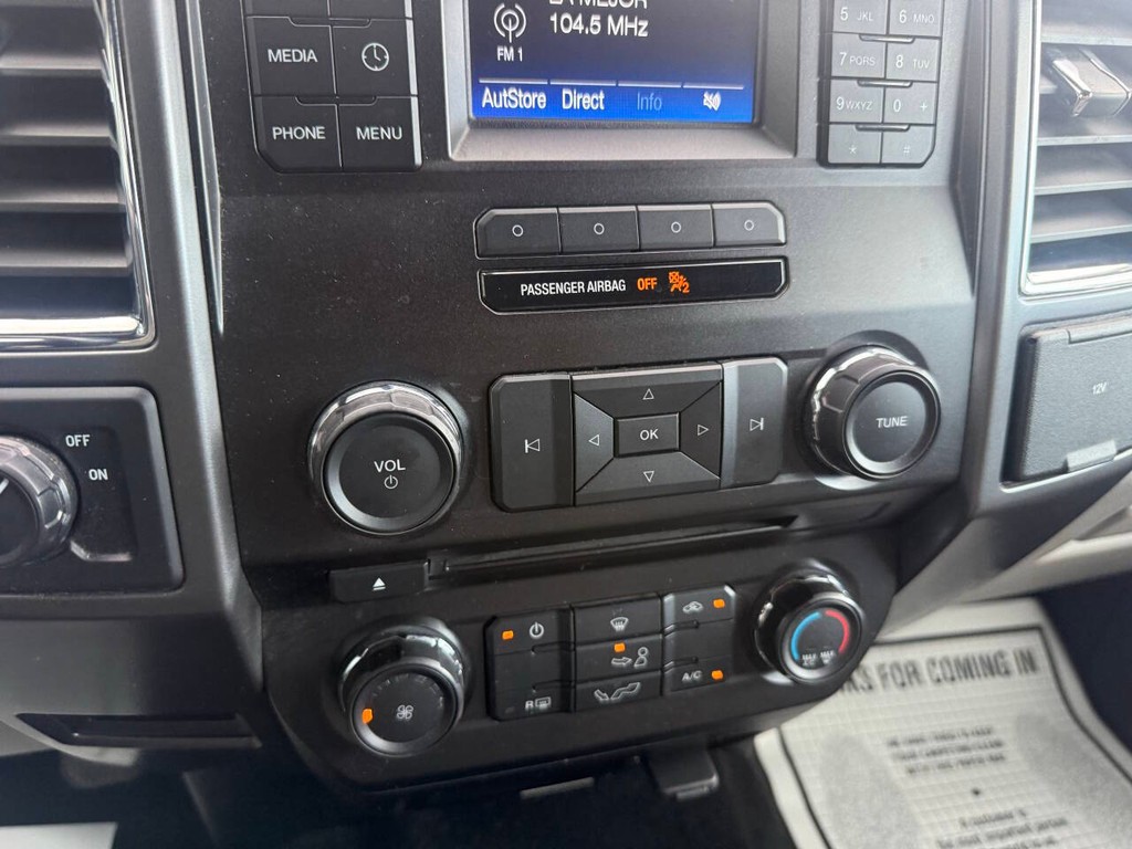 Ford F-150 Vehicle Full-screen Gallery Image 27