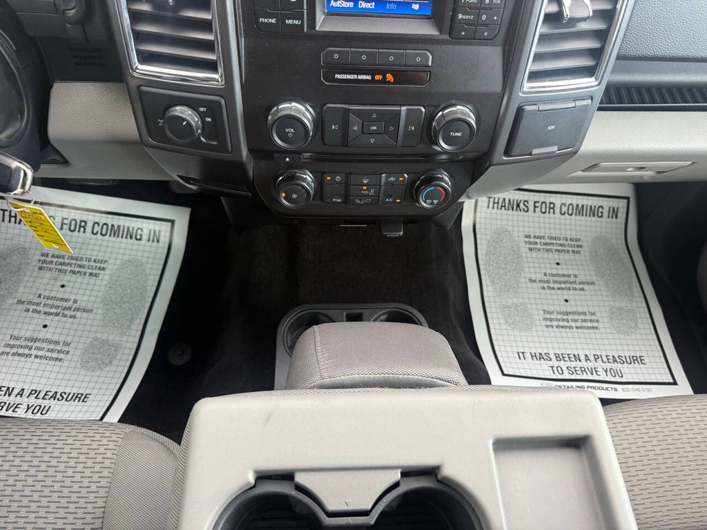 Ford F-150 Vehicle Full-screen Gallery Image 30