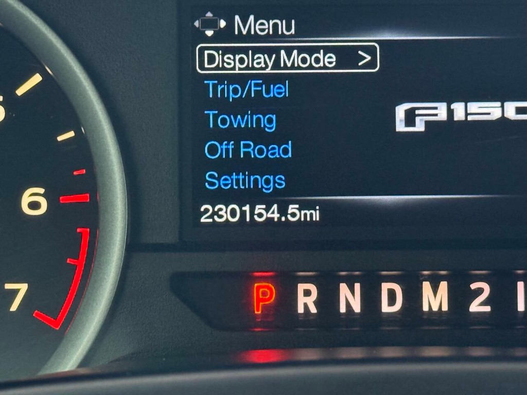 Ford F-150 Vehicle Full-screen Gallery Image 33