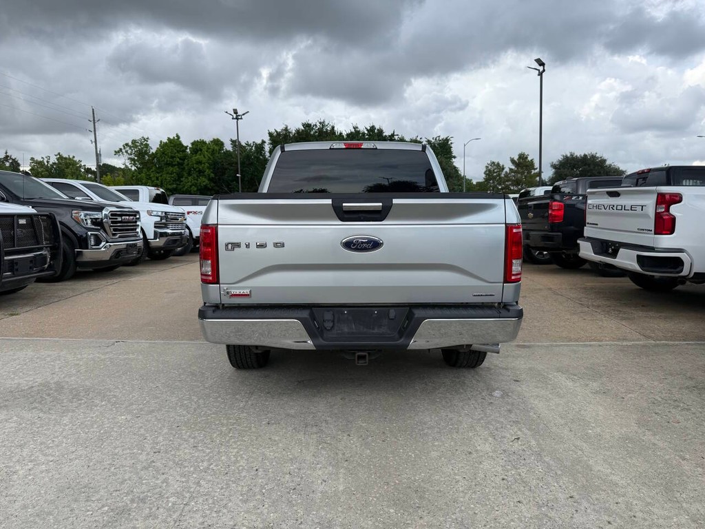 Ford F-150 Vehicle Full-screen Gallery Image 39