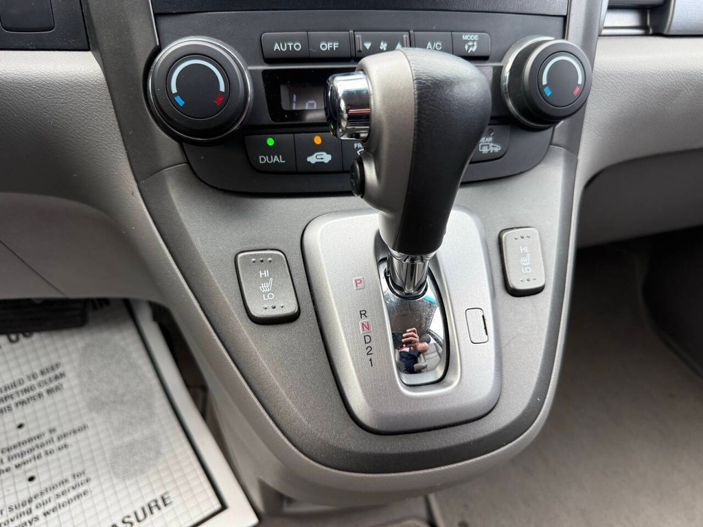 Honda CR-V Vehicle Full-screen Gallery Image 30