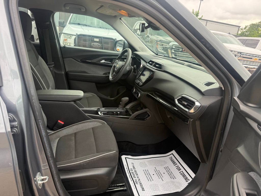 Chevrolet Trailblazer Vehicle Full-screen Gallery Image 10