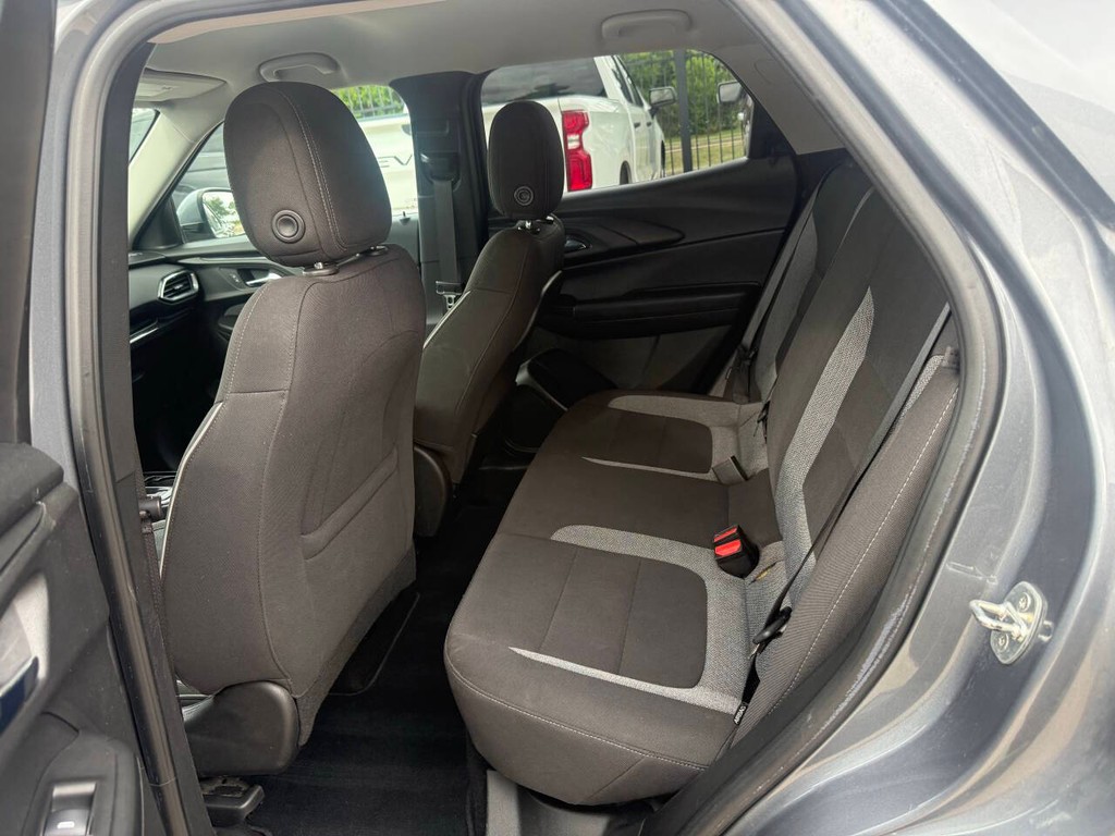 Chevrolet Trailblazer Vehicle Full-screen Gallery Image 13