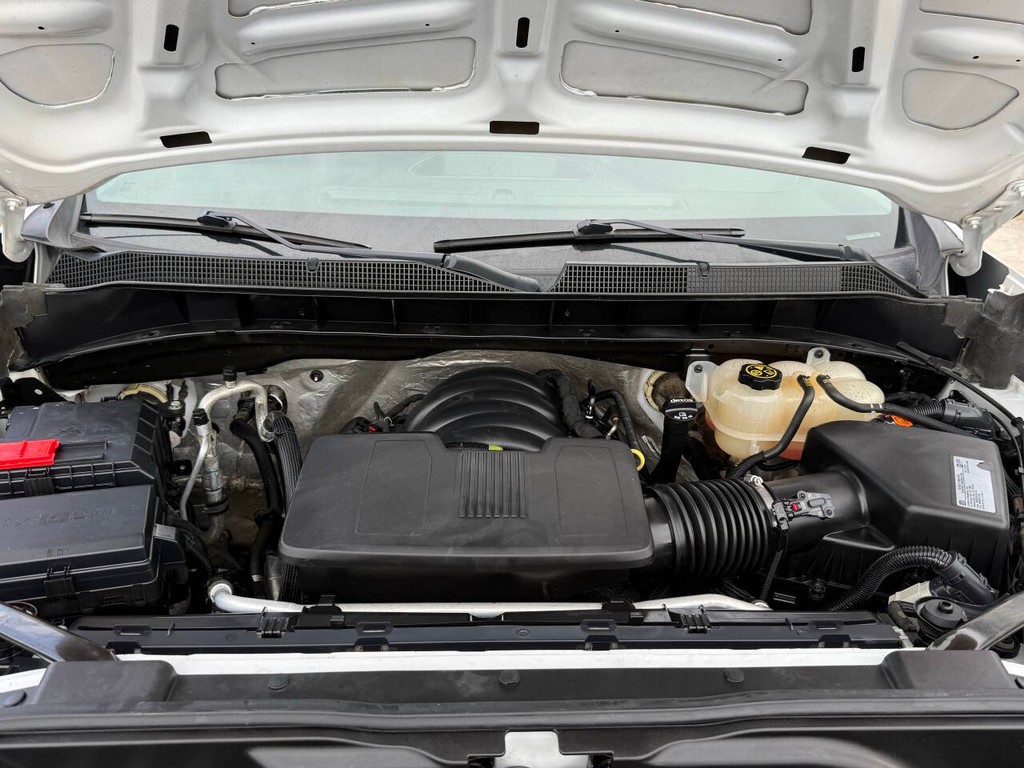 Chevrolet Silverado 1500 Vehicle Full-screen Gallery Image 35