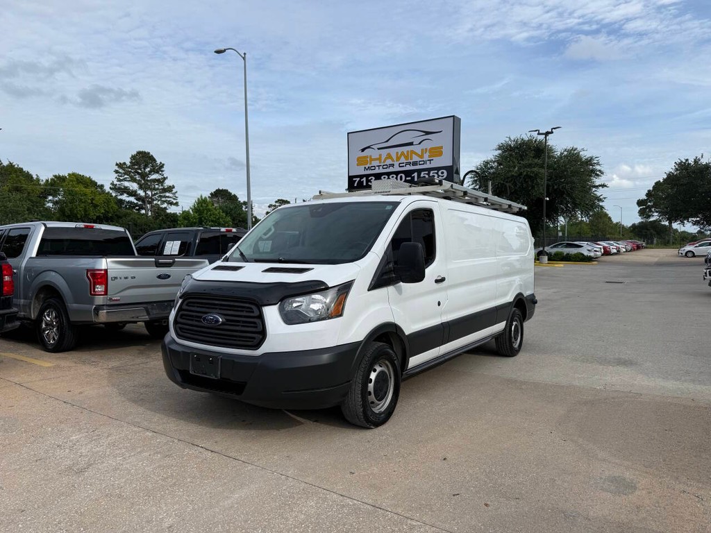 Ford Transit Van Vehicle Full-screen Gallery Image 03