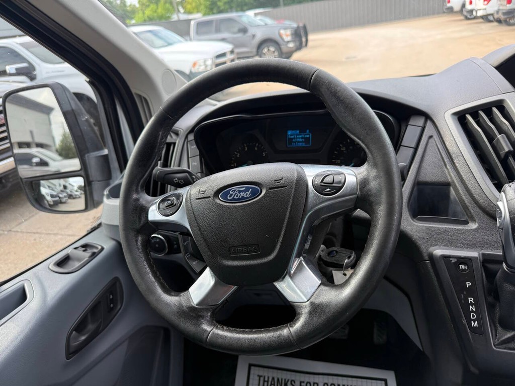 Ford Transit Van Vehicle Full-screen Gallery Image 15