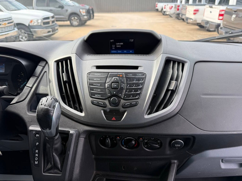 Ford Transit Van Vehicle Full-screen Gallery Image 17