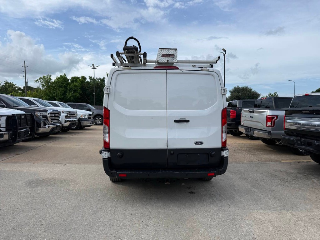 Ford Transit Van Vehicle Full-screen Gallery Image 33