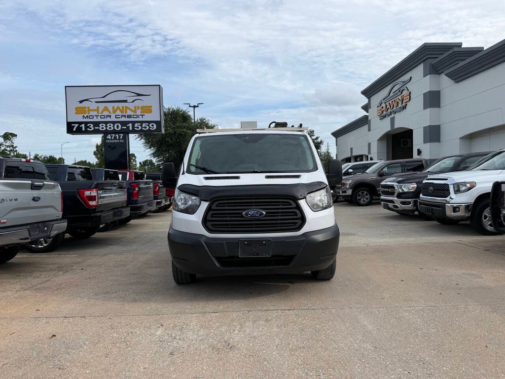 Ford Transit Van Vehicle Full-screen Gallery Image 35