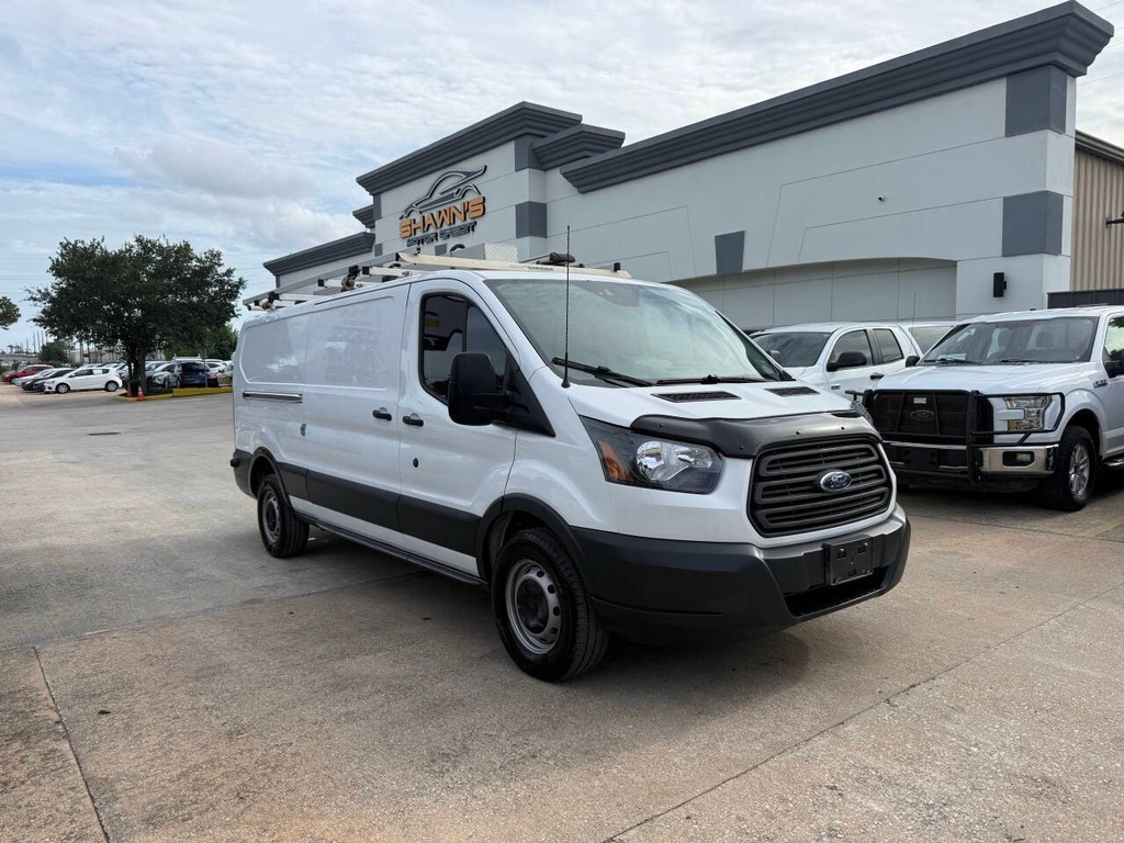 Ford Transit Van Vehicle Full-screen Gallery Image 36