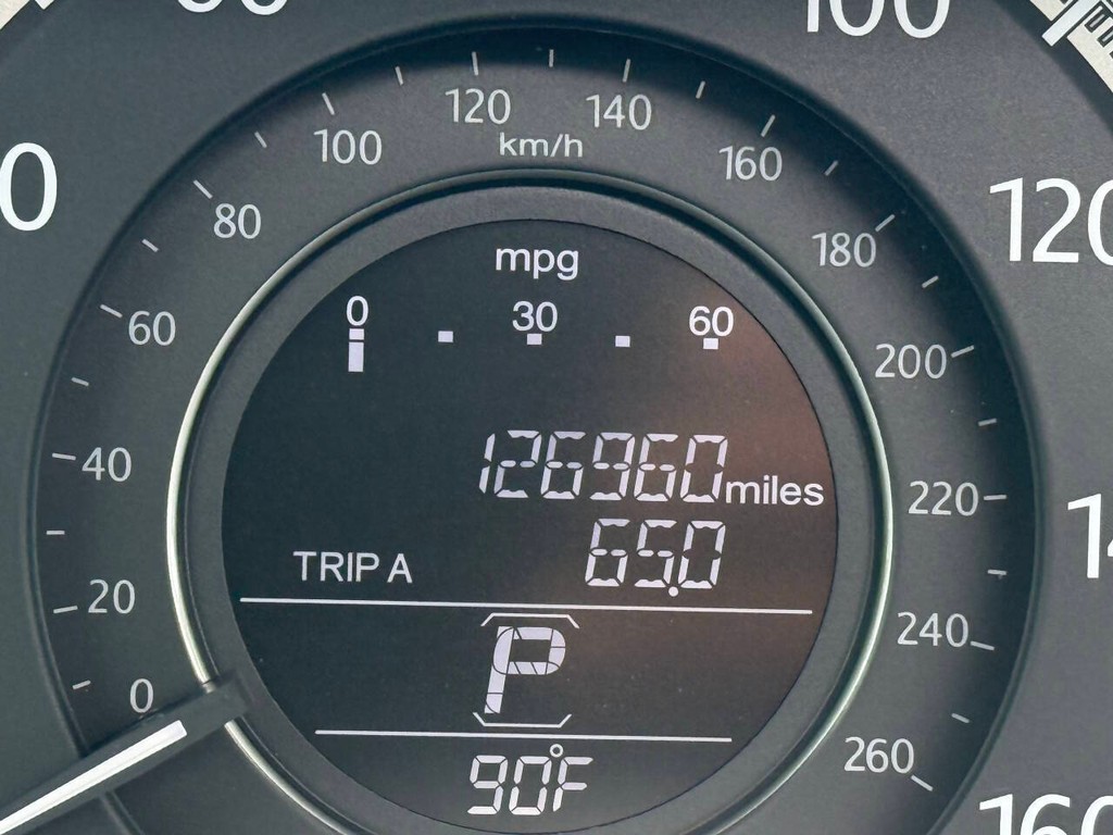 Honda Accord Sedan Vehicle Full-screen Gallery Image 33